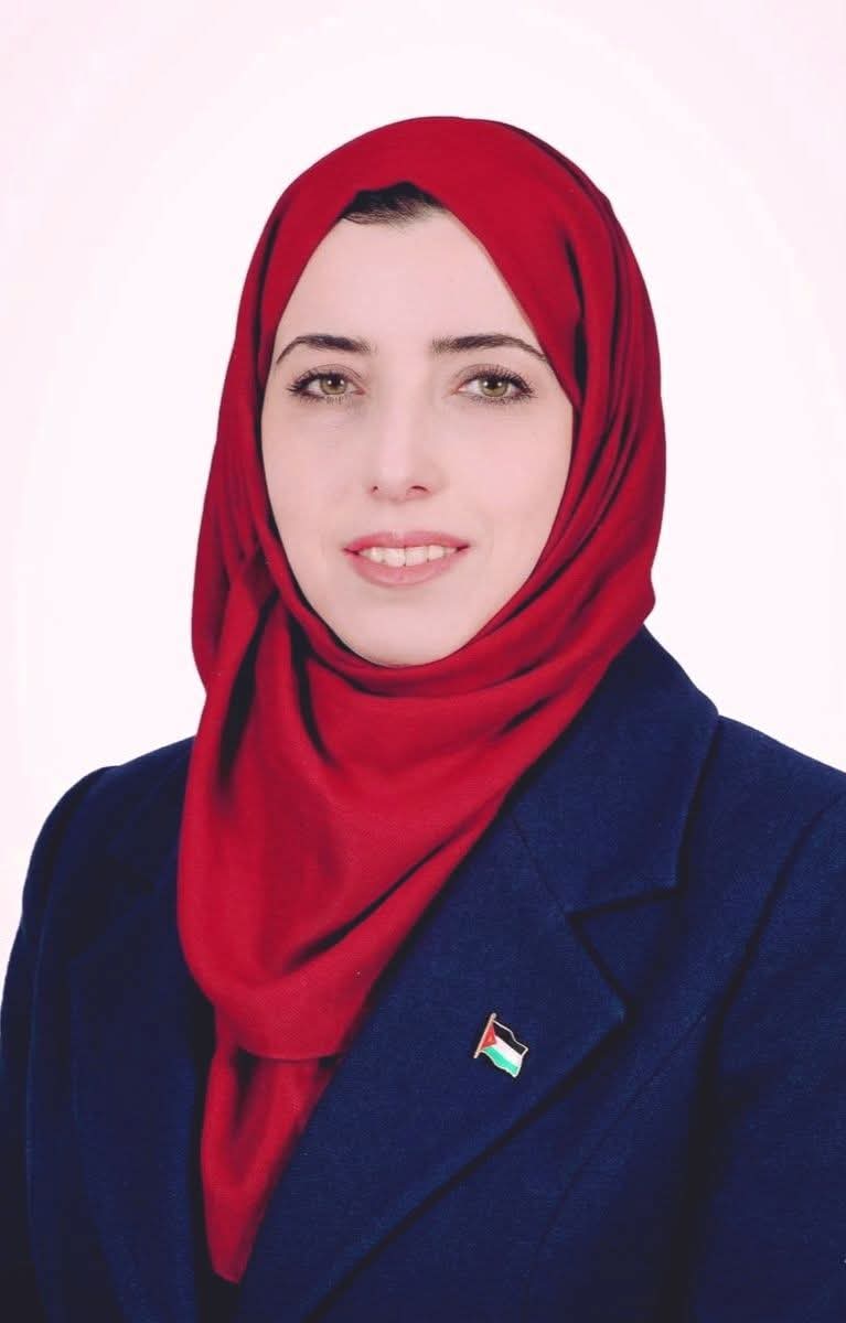 قمر عبد الرحمن 